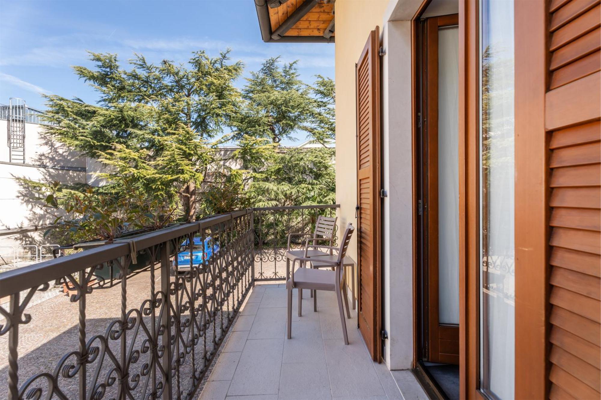 Residence Villa Degli Aranci Рива дел Гарда Екстериор снимка